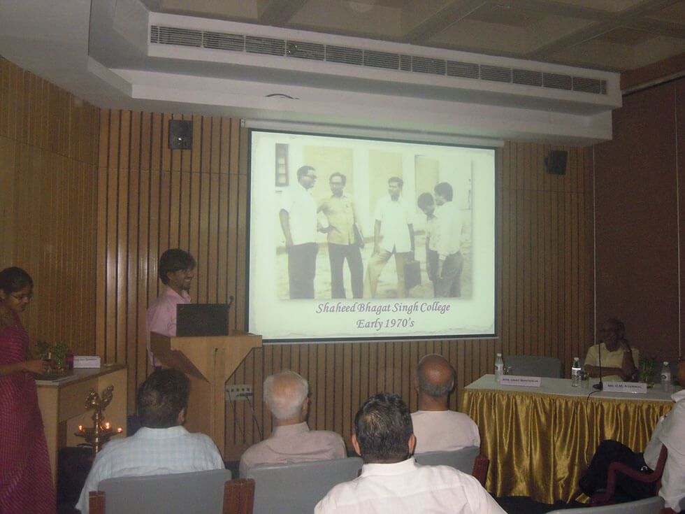 projector presentation, Indian Entreprenuer Philanthropic